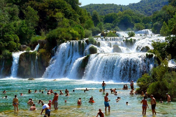 Tovább nőtt a magyar turisták száma Horvátországban az idén